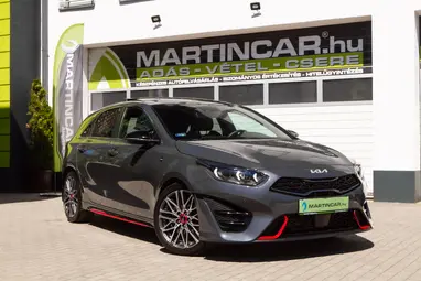 KIA CEE'D Ceed 1.6 T-GDI GT DCT Dark Penta Metallic+Gyári Garanciás+1. Tulaj+ 4.700KM+ Újszerű+ 3X-s GARANCIA !!