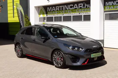 KIA CEE'D Ceed 1.6 T-GDI GT DCT Dark Penta Metallic+Gyári Garanciás+1. Tulaj+ 4.700KM+ Újszerű+ 3X-s GARANCIA !!