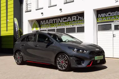 KIA CEE'D Ceed 1.6 T-GDI GT DCT Dark Penta Metallic+Gyári Garanciás+1. Tulaj+ 4.700KM+ Újszerű+ 3X-s GARANCIA !!