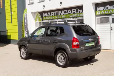 HYUNDAI TUCSON 2.0 CVVT Active 2WD Titanium Gray +Szervízkönyv +Igényes jól szerelt állapot +3X-s GARANCIA !!