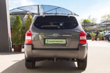 HYUNDAI TUCSON 2.0 CVVT Active 2WD Titanium Gray +Szervízkönyv +Igényes jól szerelt állapot +3X-s GARANCIA !!