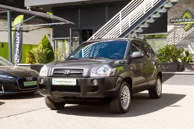 HYUNDAI TUCSON 2.0 CVVT Active 2WD Titanium Gray +Szervízkönyv +Igényes jól szerelt állapot +3X-s GARANCIA !!