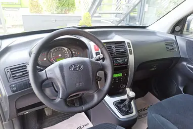 HYUNDAI TUCSON 2.0 CVVT Active 2WD Titanium Gray +Szervízkönyv +Igényes jól szerelt állapot +3X-s GARANCIA !!
