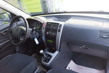 HYUNDAI TUCSON 2.0 CVVT Active 2WD Titanium Gray +Szervízkönyv +Igényes jól szerelt állapot +3X-s GARANCIA !!