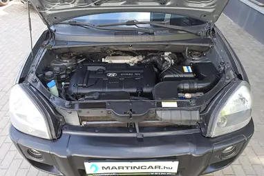 HYUNDAI TUCSON 2.0 CVVT Active 2WD Titanium Gray +Szervízkönyv +Igényes jól szerelt állapot +3X-s GARANCIA !!