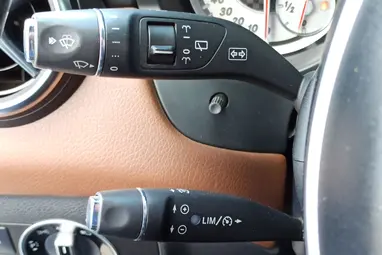MERCEDES-BENZ A 180 CDI (BlueEFFICIENCY) Urban 7G-DCT Mountain Grey +Exclusive Package Artico Brown Leather +3X-s GARANCIA !!