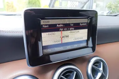MERCEDES-BENZ A 180 CDI (BlueEFFICIENCY) Urban 7G-DCT Mountain Grey +Exclusive Package Artico Brown Leather +3X-s GARANCIA !!