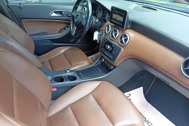 MERCEDES-BENZ A 180 CDI (BlueEFFICIENCY) Urban 7G-DCT Mountain Grey +Exclusive Package Artico Brown Leather +3X-s GARANCIA !!