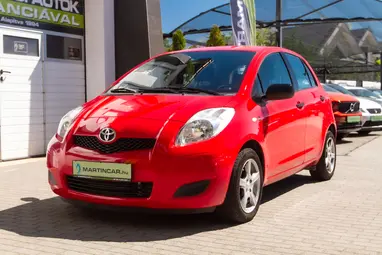 TOYOTA YARIS 1.4 D-4D LIFE Super Red+Keveset Futott+Végig Vezetett Szerviz+Mo.-i 1. tulaj+3X-s GARANCIA!!!