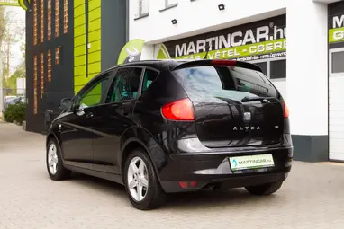 SEAT ALTEA 1.2 TSI Reference Black Magic Edition +Full Vezetett Szervízkönyv +3X-s GARANCIA !!