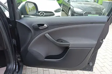 SEAT ALTEA 1.2 TSI Reference Black Magic Edition +Full Vezetett Szervízkönyv +3X-s GARANCIA !!