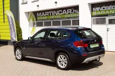 BMW X1 xDrive18d X-LINE Packet !! Deep Sea Blue +Szervízkönyv +Friss Műszaki +3X-s GARANCIA !!