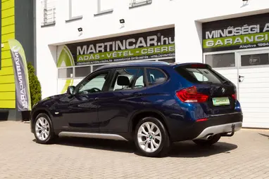 BMW X1 xDrive18d X-LINE Packet !! Deep Sea Blue +Szervízkönyv +Friss Műszaki +3X-s GARANCIA !!