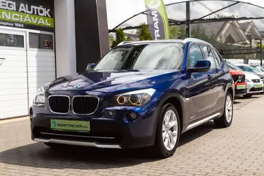 BMW X1 xDrive18d X-LINE Packet !! Deep Sea Blue +Szervízkönyv +Friss Műszaki +3X-s GARANCIA !!