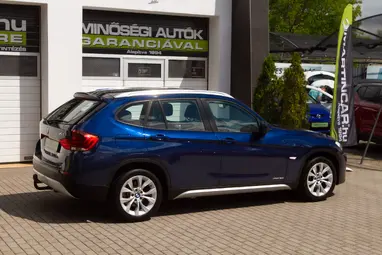 BMW X1 xDrive18d X-LINE Packet !! Deep Sea Blue +Szervízkönyv +Friss Műszaki +3X-s GARANCIA !!