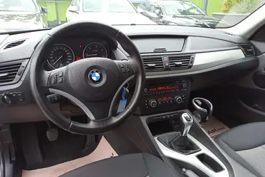 BMW X1 xDrive18d X-LINE Packet !! Deep Sea Blue +Szervízkönyv +Friss Műszaki +3X-s GARANCIA !!