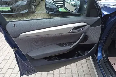 BMW X1 xDrive18d X-LINE Packet !! Deep Sea Blue +Szervízkönyv +Friss Műszaki +3X-s GARANCIA !!