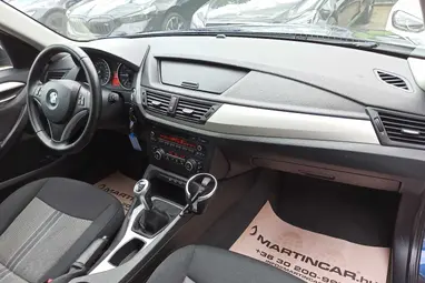 BMW X1 xDrive18d X-LINE Packet !! Deep Sea Blue +Szervízkönyv +Friss Műszaki +3X-s GARANCIA !!
