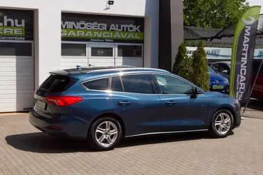 FORD FOCUS 1.5 EcoBlue Technology +Jeans Blue Metallic +Mo.-i  1.Tulaj +Kevés Km ++ ÁFÁS+!!!