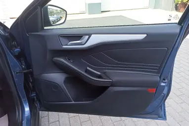FORD FOCUS 1.5 EcoBlue Technology +Jeans Blue Metallic +Mo.-i  1.Tulaj +Kevés Km ++ ÁFÁS+!!!