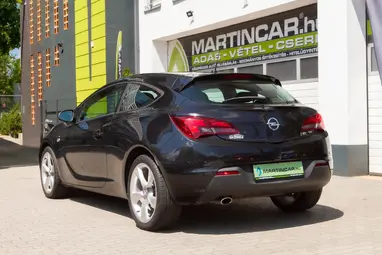 OPEL ASTRA J GTC 1.6 T Enjoy Carbon Flash +Vezetett Szervizkönyv+ Kitűnő Állapot+ Mo-i 1-Tulaj+ 3X-S GARANCIA !!