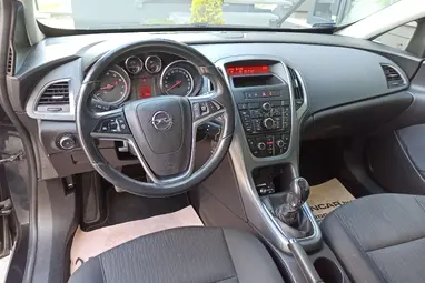 OPEL ASTRA J GTC 1.6 T Enjoy Carbon Flash +Vezetett Szervizkönyv+ Kitűnő Állapot+ Mo-i 1-Tulaj+ 3X-S GARANCIA !!