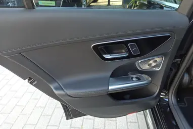 MERCEDES-BENZ C 220 T d 4Matic 9G-TRONIC Mild hybrid drive Obsidian Black+4-es SZERVÍZCSOMAG +AMG Line+Végig Vez. Szervizkönyv +3X-s GARANCIA !!