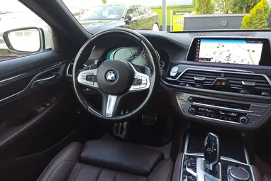 BMW 730d xDrive (Automata) Mineral White Metallic+ Végig Vez. Szervízkönyv+ Keveset Futott+ 3X-s GARANCIA!!