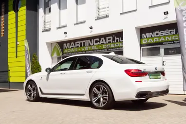 BMW 730d xDrive (Automata) Mineral White Metallic+ Végig Vez. Szervízkönyv+ Keveset Futott+ 3X-s GARANCIA!!
