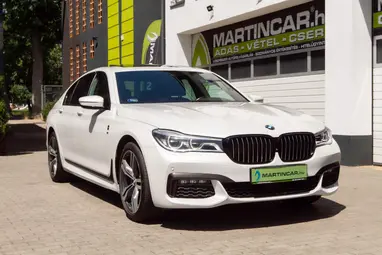 BMW 730d xDrive (Automata) Mineral White Metallic+ Végig Vez. Szervízkönyv+ Keveset Futott+ 3X-s GARANCIA!!