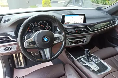 BMW 730d xDrive (Automata) Mineral White Metallic+ Végig Vez. Szervízkönyv+ Keveset Futott+ 3X-s GARANCIA!!
