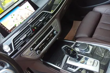 BMW 730d xDrive (Automata) Mineral White Metallic+ Végig Vez. Szervízkönyv+ Keveset Futott+ 3X-s GARANCIA!!