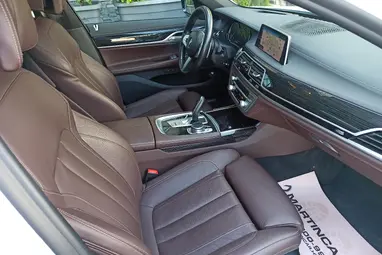 BMW 730d xDrive (Automata) Mineral White Metallic+ Végig Vez. Szervízkönyv+ Keveset Futott+ 3X-s GARANCIA!!