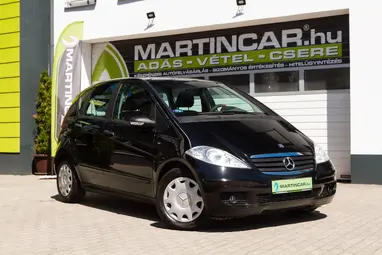 MERCEDES-BENZ A 150 Classic Cosmo Black Metallic+Kevés km.+ Jól Felszerelt+ Folyamatos szervíz+3X-S GARANCIA !!