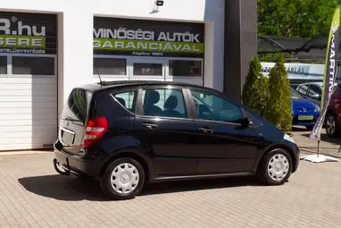 MERCEDES-BENZ A 150 Classic Cosmo Black Metallic+Kevés km.+ Jól Felszerelt+ Folyamatos szervíz+3X-S GARANCIA !!