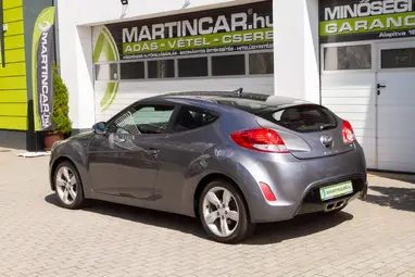 HYUNDAI VELOSTER 1.6 GDI Life Sonic Silver Metallic +SPORTOS +Egyedi Megjelenés +Mo.-i 1.Tulaj +3X-S GARANCIA!
