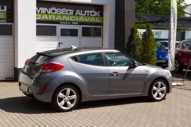 HYUNDAI VELOSTER 1.6 GDI Life Sonic Silver Metallic +SPORTOS +Egyedi Megjelenés +Mo.-i 1.Tulaj +3X-S GARANCIA!