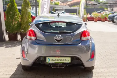 HYUNDAI VELOSTER 1.6 GDI Life Sonic Silver Metallic +SPORTOS +Egyedi Megjelenés +Mo.-i 1.Tulaj +3X-S GARANCIA!