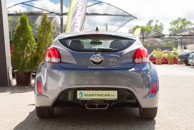HYUNDAI VELOSTER 1.6 GDI Life Sonic Silver Metallic +SPORTOS +Egyedi Megjelenés +Mo.-i 1.Tulaj +3X-S GARANCIA!