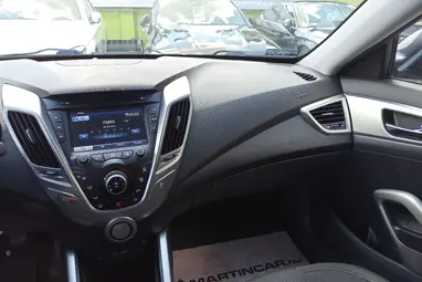 HYUNDAI VELOSTER 1.6 GDI Life Sonic Silver Metallic +SPORTOS +Egyedi Megjelenés +Mo.-i 1.Tulaj +3X-S GARANCIA!