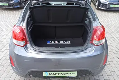 HYUNDAI VELOSTER 1.6 GDI Life Sonic Silver Metallic +SPORTOS +Egyedi Megjelenés +Mo.-i 1.Tulaj +3X-S GARANCIA!