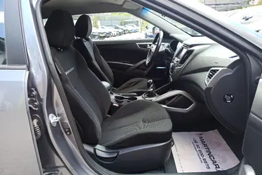 HYUNDAI VELOSTER 1.6 GDI Life Sonic Silver Metallic +SPORTOS +Egyedi Megjelenés +Mo.-i 1.Tulaj +3X-S GARANCIA!