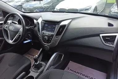 HYUNDAI VELOSTER 1.6 GDI Life Sonic Silver Metallic +SPORTOS +Egyedi Megjelenés +Mo.-i 1.Tulaj +3X-S GARANCIA!