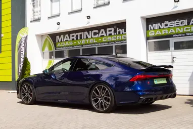 AUDI S7 Sportback 55 TDI quattro Tiptronic ic [5 személy] Navarra Blue Metallic+Alcantara+FULL EXTRA+Mint Az ÚJ!+ Mo.-i 1. Tulaj+ 3X-s GARANCIA!!!