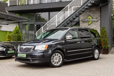 LANCIA VOYAGER 2.8 DS Platinum (Automata) (7 személyes ) Carbon Black Edition ++MAXIMUM Extra !! 3X-s GARANCIA !!
