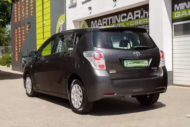 TOYOTA VERSO 2.0 D-4D Style Magnetic Edition +Full Szerviz előélet +Prémium állapot +3X-s GARANCIA !!