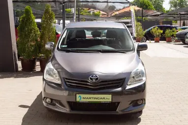 TOYOTA VERSO 2.0 D-4D Style Magnetic Edition +Full Szerviz előélet +Prémium állapot +3X-s GARANCIA !!
