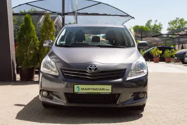 TOYOTA VERSO 2.0 D-4D Style Magnetic Edition +Full Szerviz előélet +Prémium állapot +3X-s GARANCIA !!