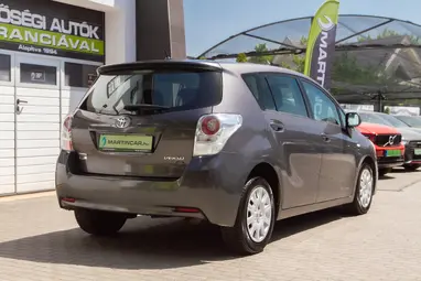 TOYOTA VERSO 2.0 D-4D Style Magnetic Edition +Full Szerviz előélet +Prémium állapot +3X-s GARANCIA !!