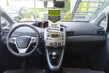 TOYOTA VERSO 2.0 D-4D Style Magnetic Edition +Full Szerviz előélet +Prémium állapot +3X-s GARANCIA !!